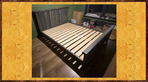 Кровать под старину из дерева Инга