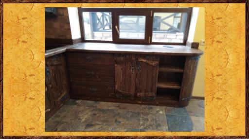 Кухня под старину из массива Беседка