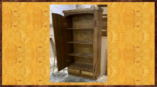 Шкаф под старину из дерева  Гостевой