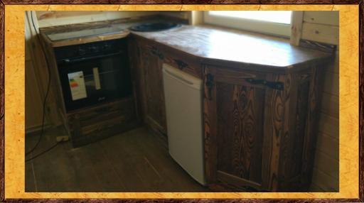 Кухня под старину из массива Хозяйская