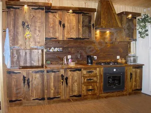 Кухни под старину из массива дерева, фото 1